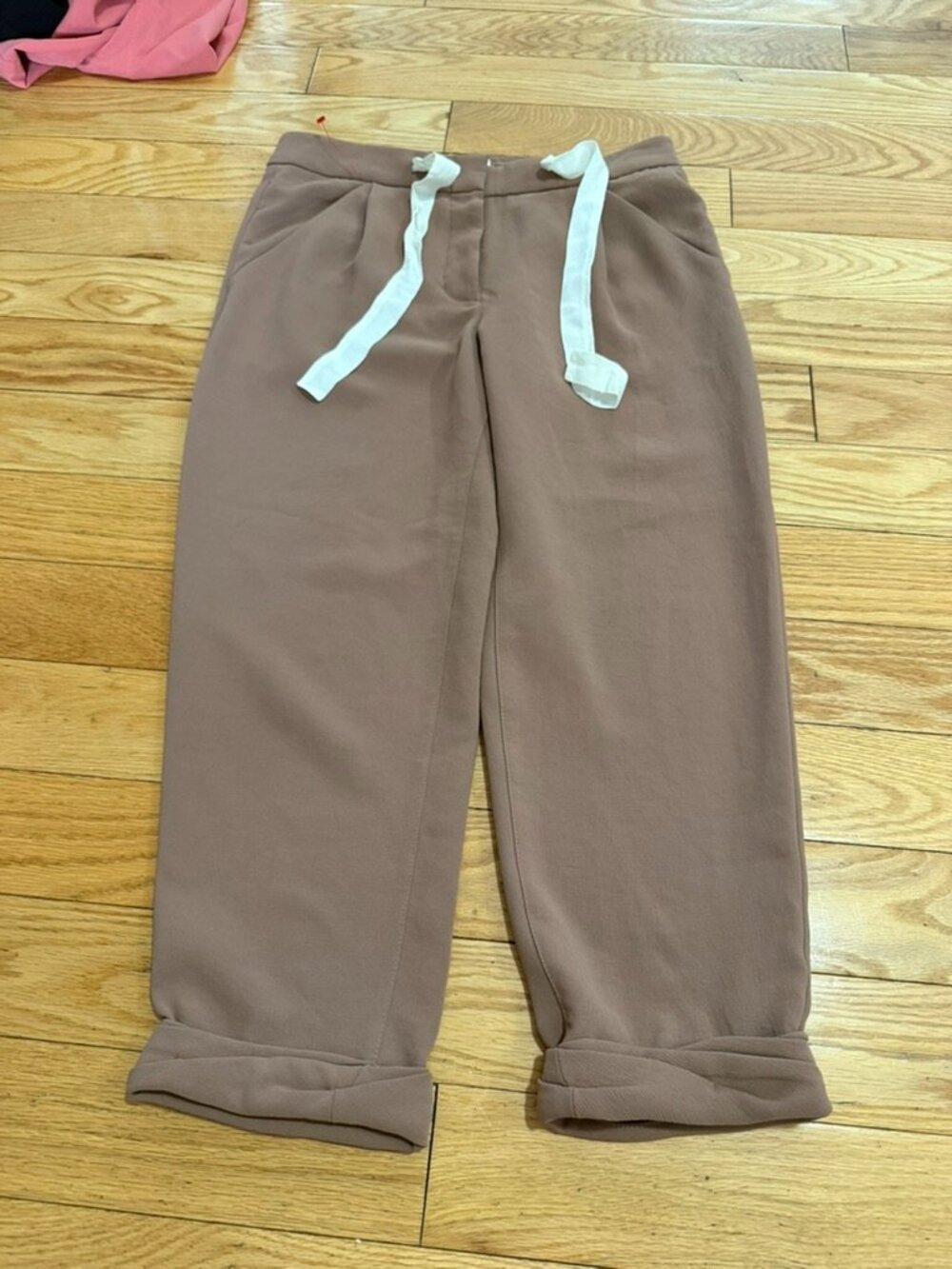 Wilfred Aritzia Brown Cropped Cuffed Trousers – Size 4